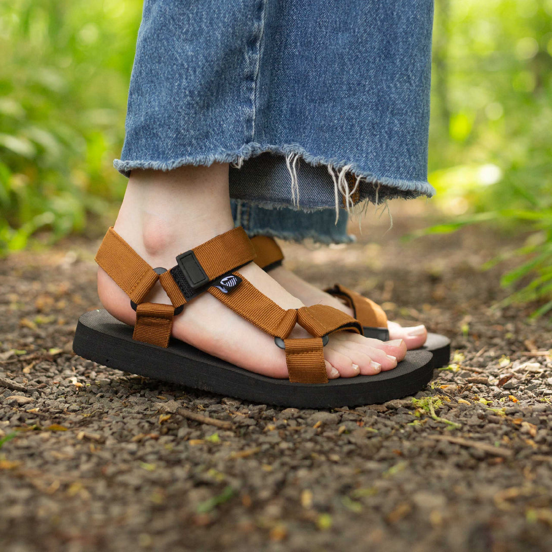 Women's Mockerkin Adjustable Lightweight Sandals